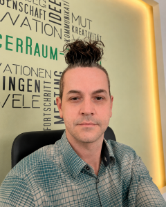 Stefan Stephan – Organisation, Medien und Praxismanagement im SicherRaum-Zentrum