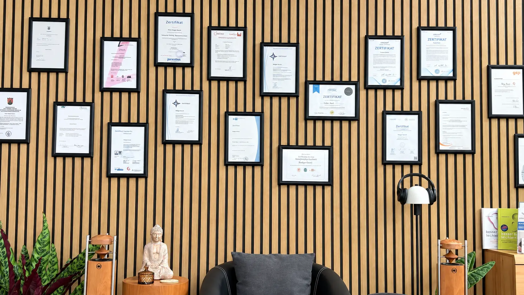 Auswahl fachlicher Qualifikationen und Zertifikate im SicherRaum-Zentrum